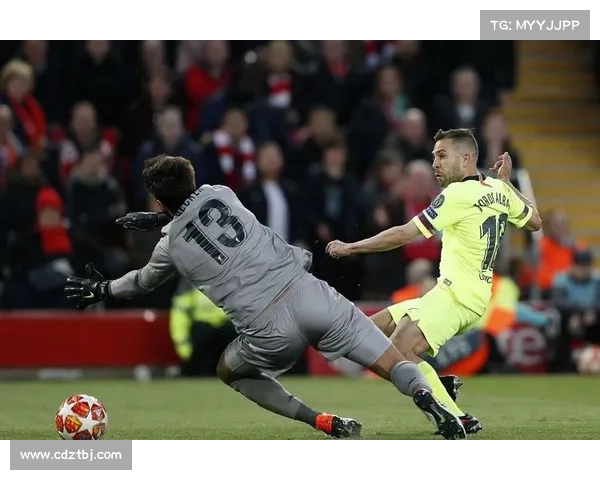 意甲俱乐部难以建球场的深层原因与困境剖析